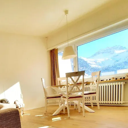 Mitten In Latscha * Arosa