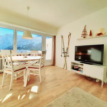 Mitten In Latscha * Arosa