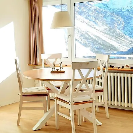 Lejlighed Mitten In Latscha *