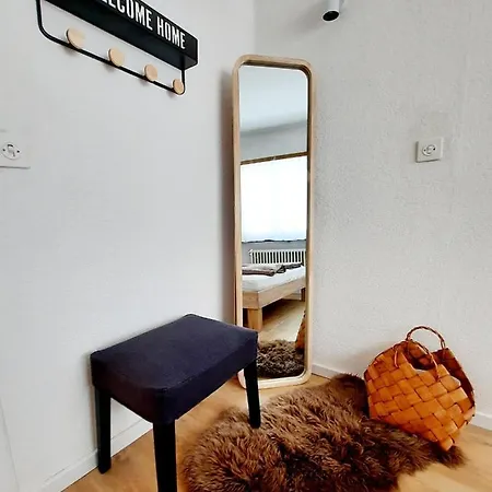 Appartement Mitten In Latscha